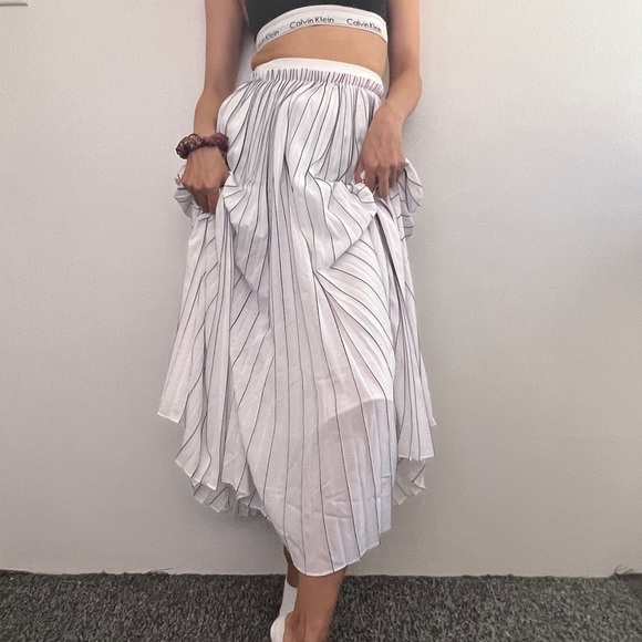 🛑 SOLD 🛑 AJE Femme Pleated MIDI Skirt Ivory/Black • Size 12 • RRP $425 BNWT - Picture 8 of 13